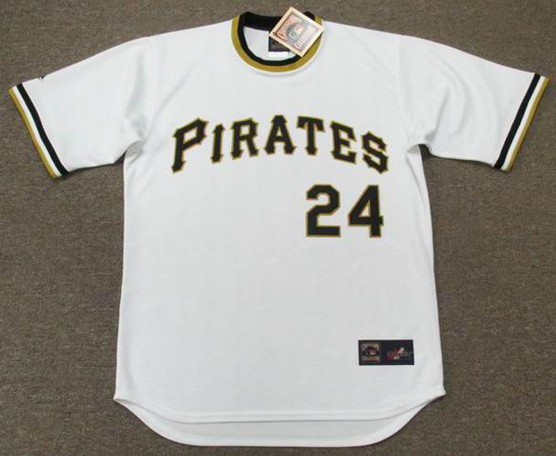 Pittsburgh Pirates Pedro Alvarez 1970s Cooperstown MLB jersey front view