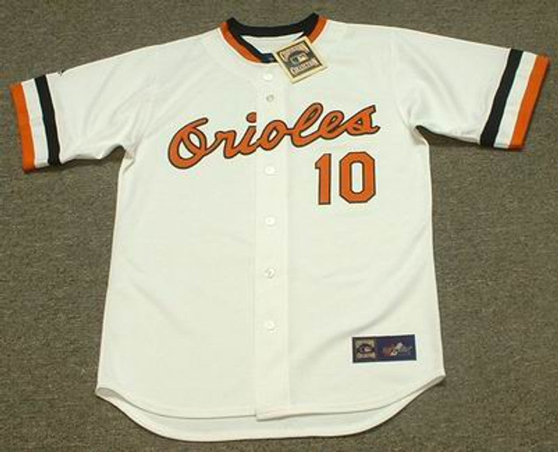 Baltimore Orioles Elrod Hendricks Cooperstown MLB jersey front view