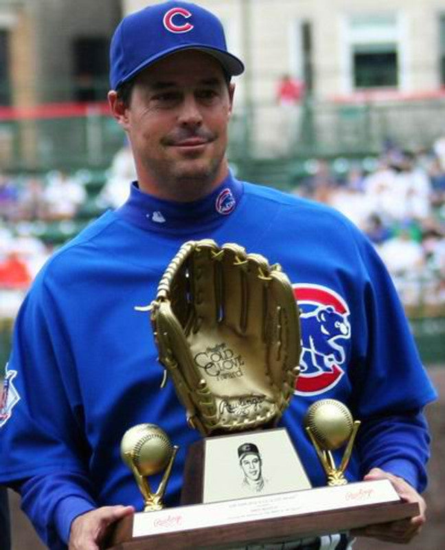 Chicago Cubs Greg Maddux MLB jersey front view